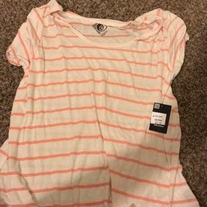 T shirt coral and white